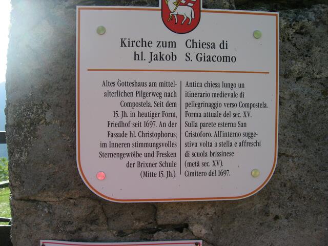 Inschrift am Eingang zu St. Jakob.