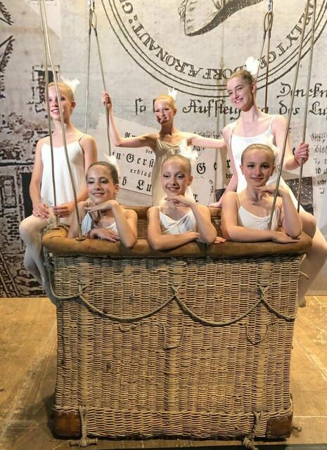 Das Musical der Sing- und Musikschule zur 50-jährigenStadterhebung Gersthofens entfachte b ei den Zuschauern rieseigen Beifall.
Foto: SMG