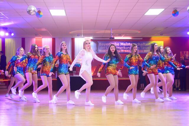 Show der Jugend-Showtanzgruppe des TSC dancepoint e.V.