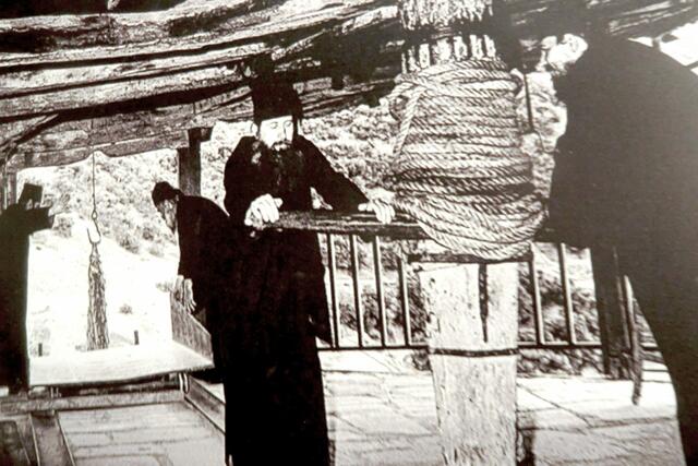 Seilwinde zur Beförderung von Tier und Mensch Meteoraklöster