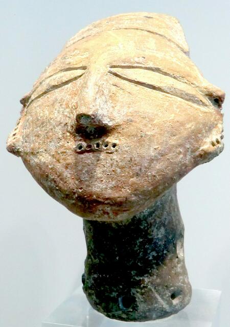 "Maskiertes" Köpfchen? Cucuteni