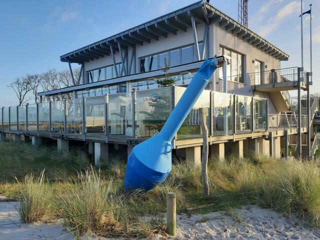 Strandrestaurant & Bar "blaue boje" vom StrandResort Markgrafenheide