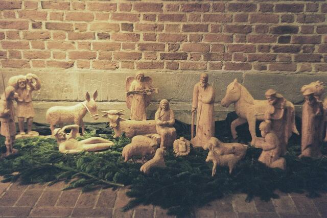 Krippe aus der Krippenaustellung Leica  ISO 200, 50 mm, 1/15 sec, f2.0