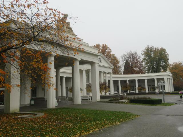 Wandelhalle.