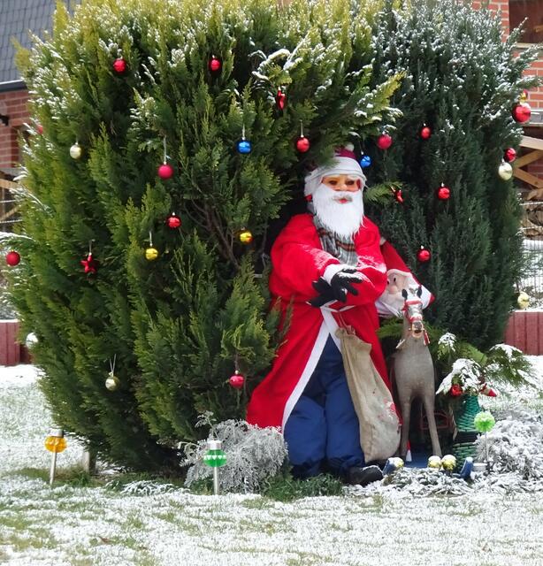 Der Weihnachtsmann in Friedrichsbrunn, leider kamen wir ein paar Tage zu spät zur Bescherung