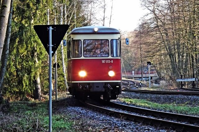 neben den alten Dampfloks werden auch Triebwagen auf der Selkebahnstrecke eingesetzt