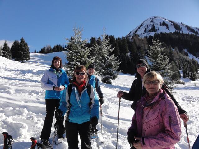Ein traumhaftes Bergerlebnis abseits der Pisten bieten die Schneeschuhwanderungen, wie dieses Bild eindrucksvoll beweist.