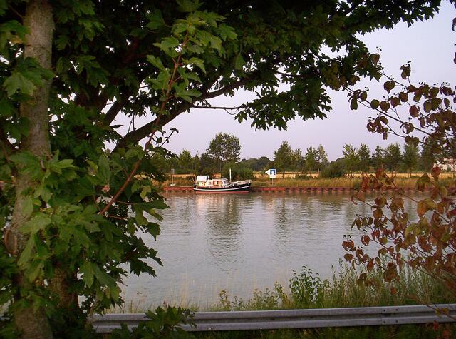 Am Mittellandkanal in Hannover-Anderten