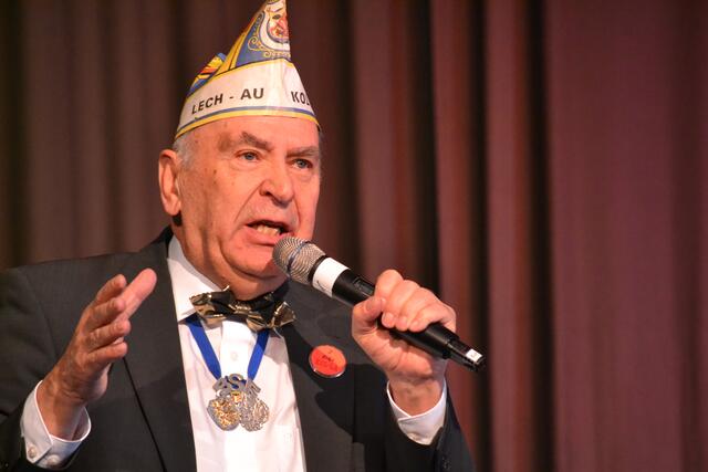 Karl-Heinz Wagner ist einer der beiden Initiatoren der KOL-LA und konnte daher mit einem reichen Schatz an kurzweiligen Anekdoten aufwarten.