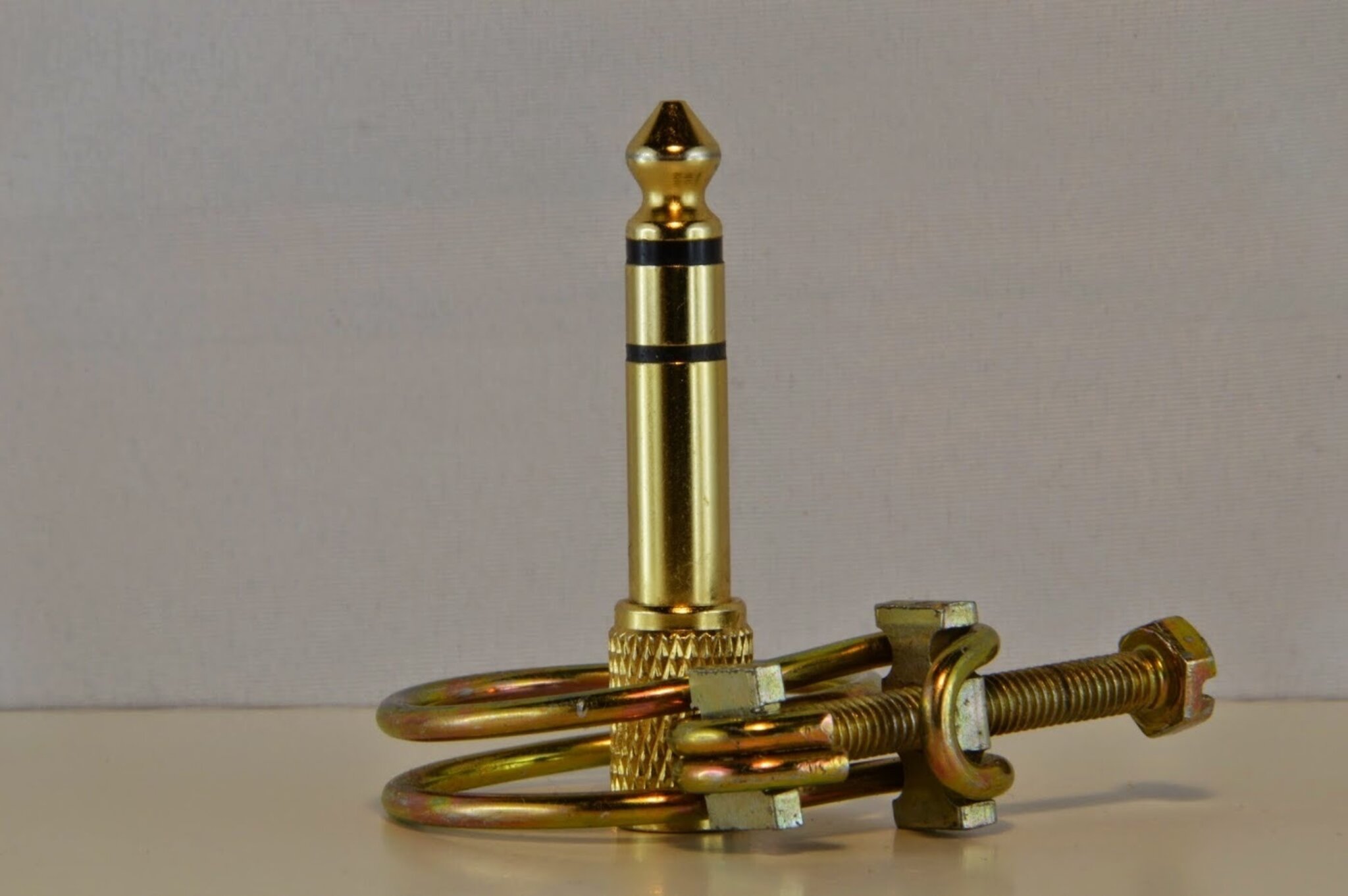 Metall-Dorn mit Halterung - Sehnde