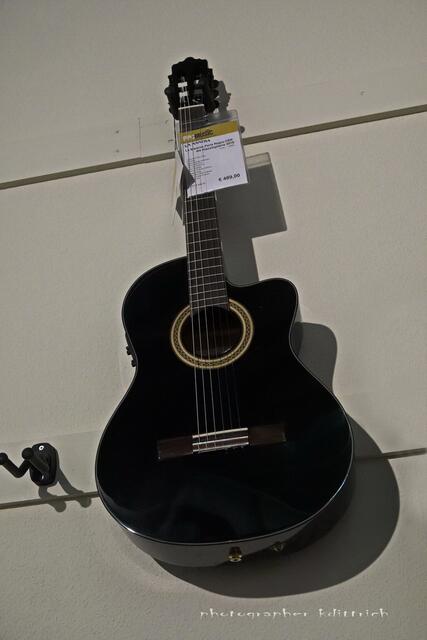 Klassikgitarre..