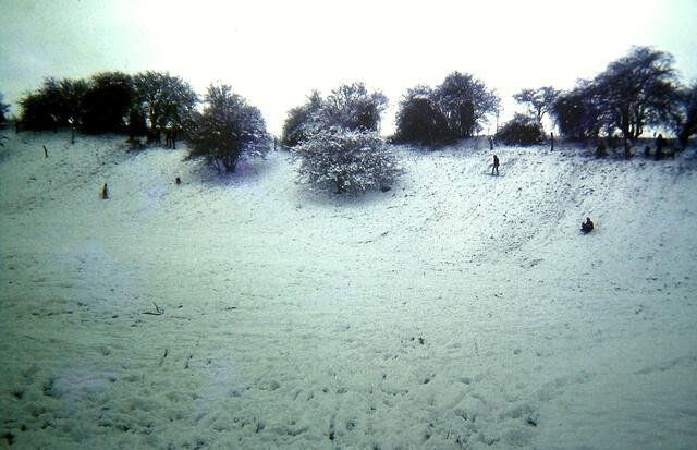 Eiszeitterrasse der jüngsten 3. Eiszeit (Elster Kaltzeit) vor ca. 300T Jahren gebildet. Oberdorf 2. Eiszeit.