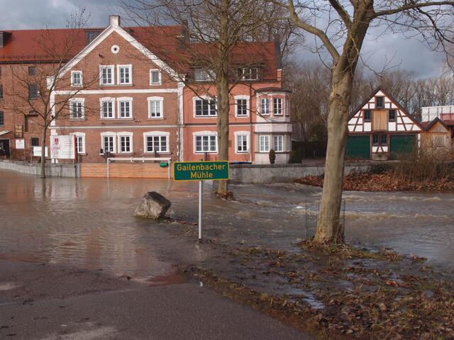 Die Gailenbacher Mühle bei Täfertingen: Gott sei Dank sind die Schotten dicht! | Foto: Walter Gollmann