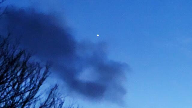 11. Februar 2020. Die helle strahlende Venus am Abendhimmel.