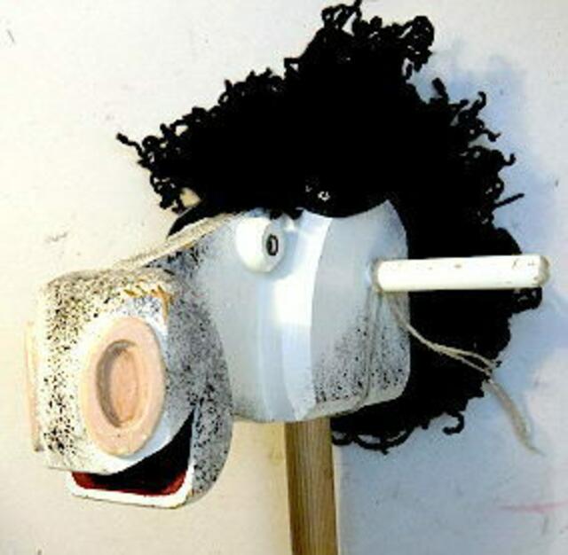 Ein von Jugendlichen in Tschechien selbst gebautes Steckenpferd