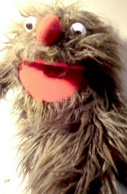 Bekannt aus der Sesamstrasse: Krümelmonsterpuppe