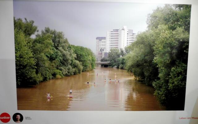 "Leben am Wasser" von Kathrin Sbrzesny.