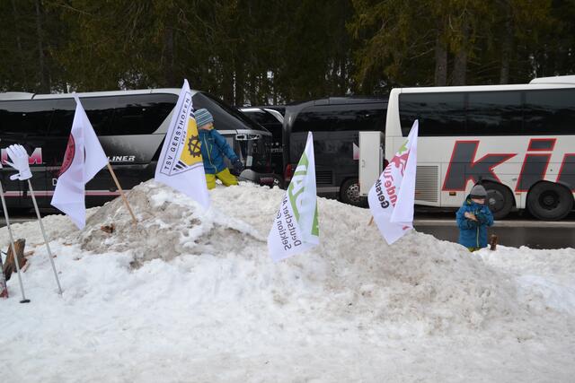 Die Stadt Gersthofen führte am 29.02.2020 zum vierten Mal in Berwang/Tirol das "Gersthofer Schneetreiben" durch. Unterstützt wurden die Organisatoren durch die vier Vereine TSV Gersthofen Abteilung Alpin, Natrufreunde Gersthofen, DAV Sektion Gersthofen und durch den CSC Batzenhofen-Hirblingen.