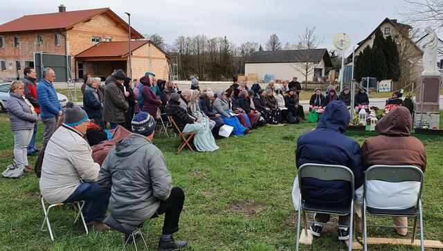 kurz vor 16.30 an der Marien-Statue de Pilar