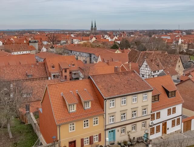 ... Blick zur Nikolaikirche ...