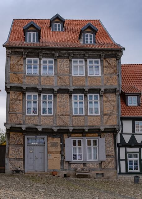 ... das Haus wurde 1774  erbaut ...