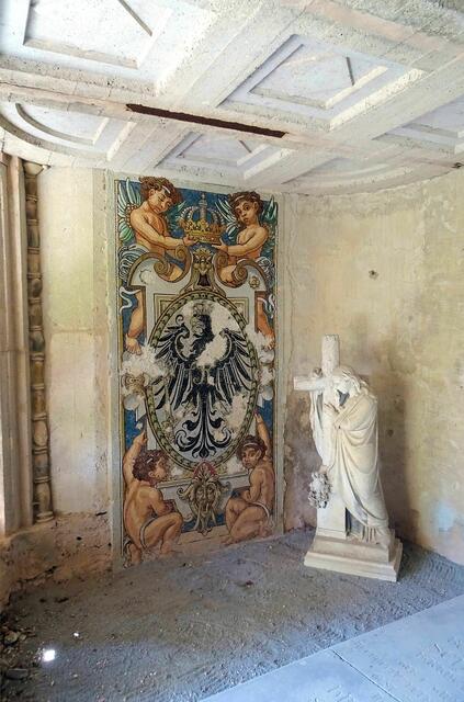 im Mausoleum