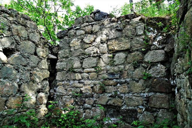 Mauern der Heinrichsburg (Archivbild)