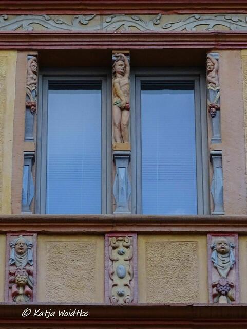 Fassadenschmuck im Stil der Renaissance - Overlachsches Haus in Hannover (Foto: Katja Woidtke)