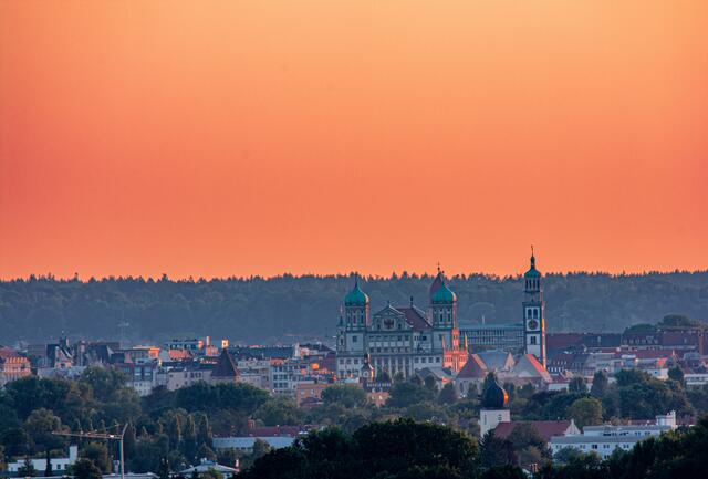 Das Rathaus und der Perlachturm.