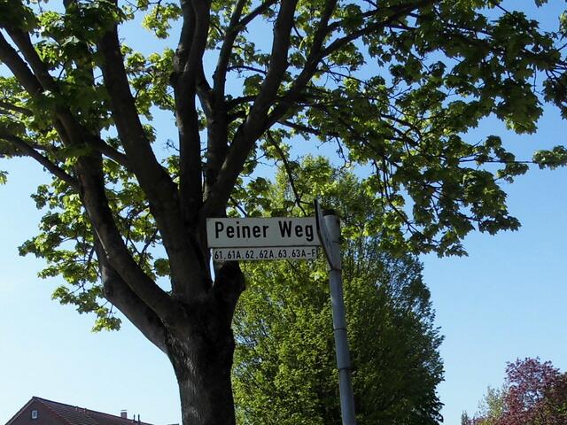 . . . am Peiner Weg . . .