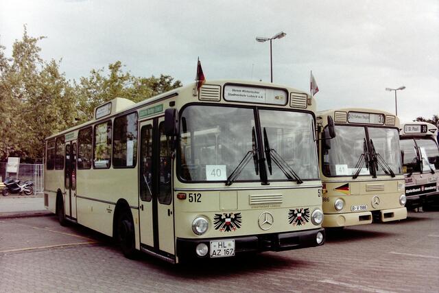 Tag der offenen Tür im Bus-Depot Süd im September 2002.
