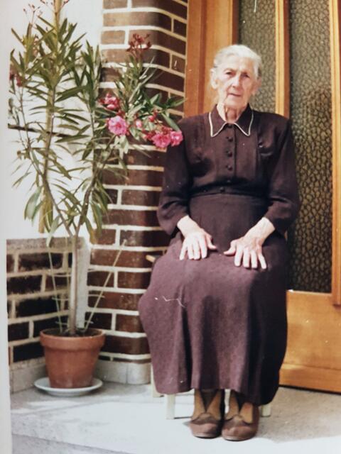 Kreszenz Wanner, Leonhards Mutter, um 1960