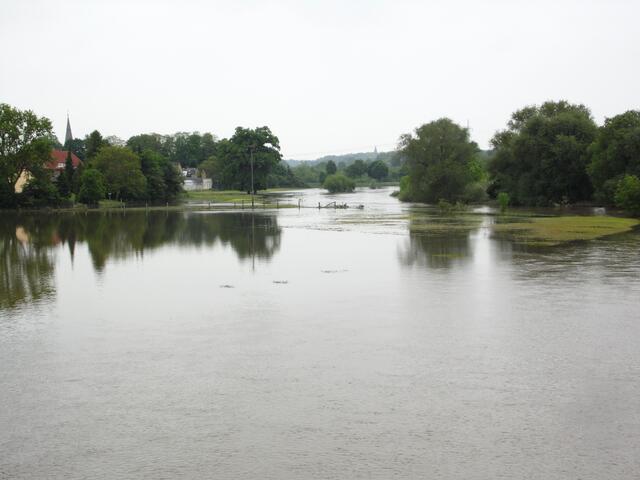 Alle paar Jahre wieder macht sich die Leine so richtig breit. Bis das 40fache ihrer normalen Wassermenge kann sie dann mit sich führen.