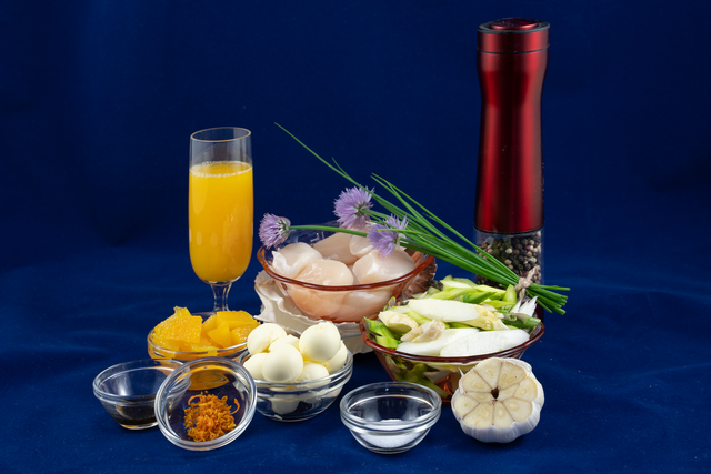 Sabinas Kochstudio: Jakobsmuscheln auf gebratenem Spargel - Zutaten