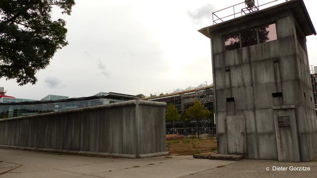 UFA Gelände Die "Berliner Mauer"