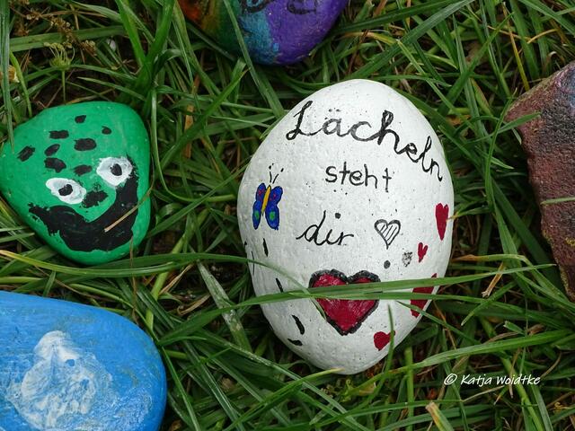 Steinkunst an der Friedrich-Ebert-Schule in Langenhagen (Foto: Katja Woidtke)