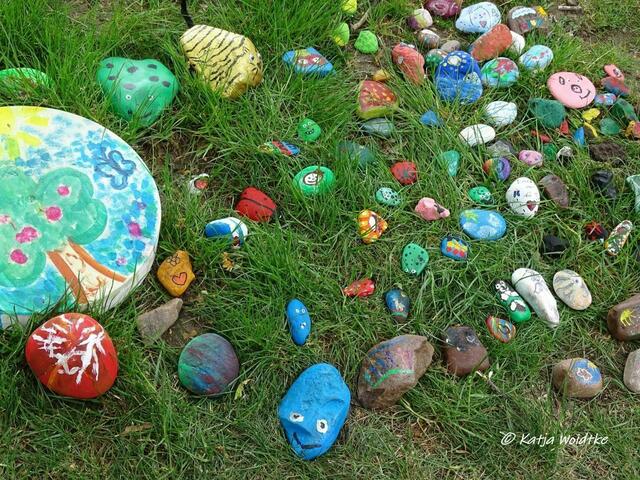 Steinkunst an der Friedrich-Ebert-Schule in Langenhagen (Foto: Katja Woidtke)