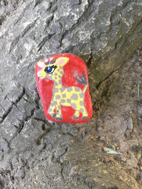 Lennstein mit Giraffe