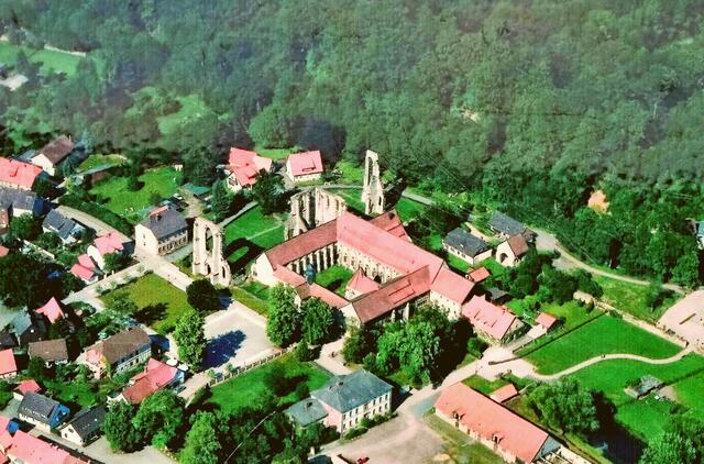 das Kloster aus der Vogelperspektive (Reproduktion einer Informationstafel)