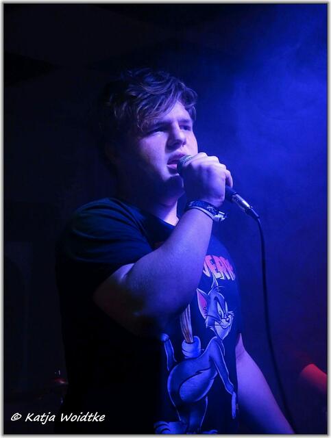 GoDotS im Monopol 2018 mit Frontmann Lukas Borzyszkowski - hier geht's zum Konzertbericht: https://www.myheimat.de/langenhagen/kultur/godots-live-im-monopol-langenhagen-d2958251.html (Foto: Katja Woidtke)