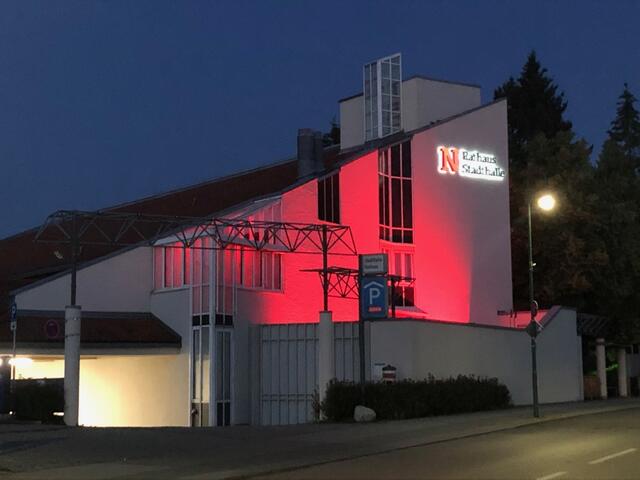 Night of Light - die Stadthalle Neusäß beteiligte sich an der bundesweiten Aktion.