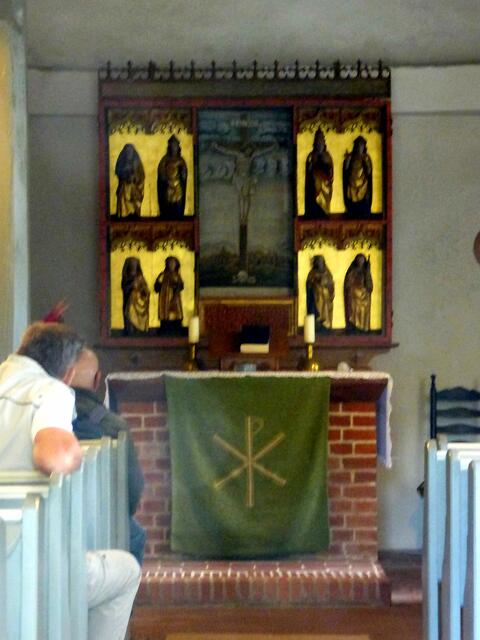 Prunkstück ist der ehemals dreiteilige spätgotische Altar.