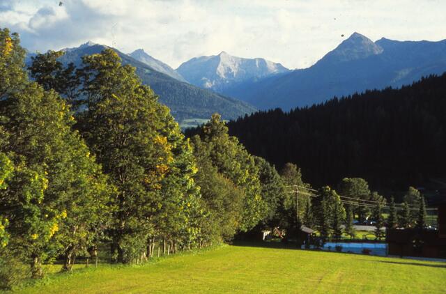 Berge des Dachsteins im Westen