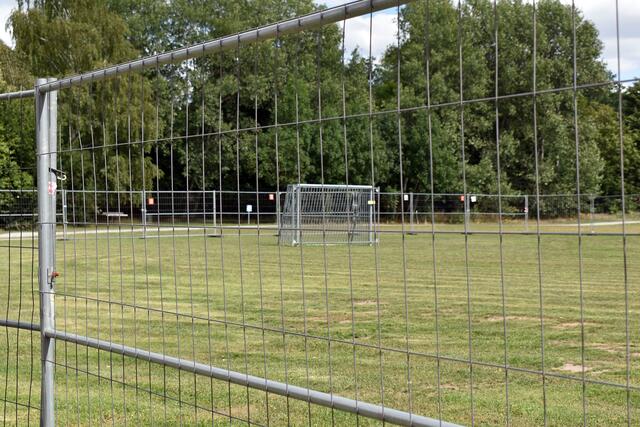Das Fußballfeld soll nächste Woche freigegeben werden.