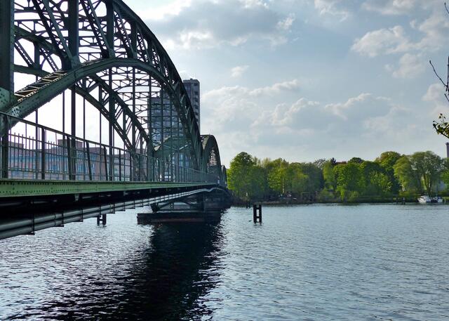 Brücke von der Insel Eiswerder nach Hakenfelde/Spandau
