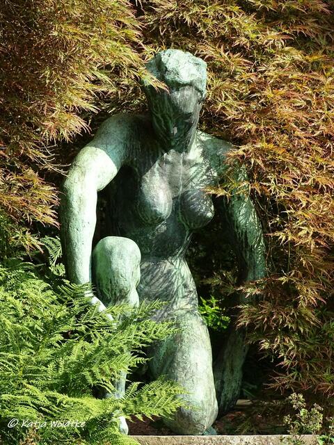 Von der Sonne geküsst - "Knieende" im Stadtpark Hannover (Foto: Katja Woidtke)