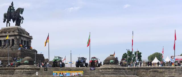 Deutsches Eck Protest-Stützpunkt des BDM gegen die HenkerInnen der Landwirtschaft