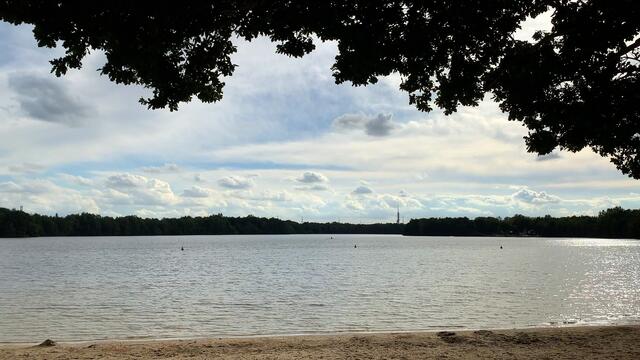 27. August 2020. Altwarmbüchener See.  II. Bleibt gesund!