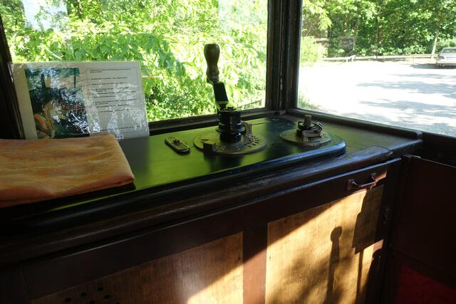 Im Inneren des Waggons - Lenker