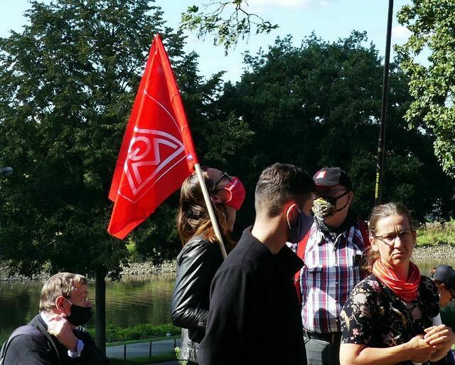 Eine Reihe Gewerkschafter*Innen, darunter von IG Metall und ver.di waren dabei.